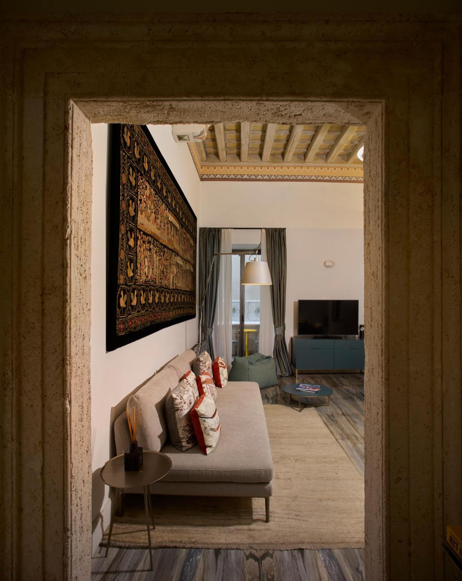 Palazzo Delle Pietre - Luxury Apartments โรม ภายนอก รูปภาพ
