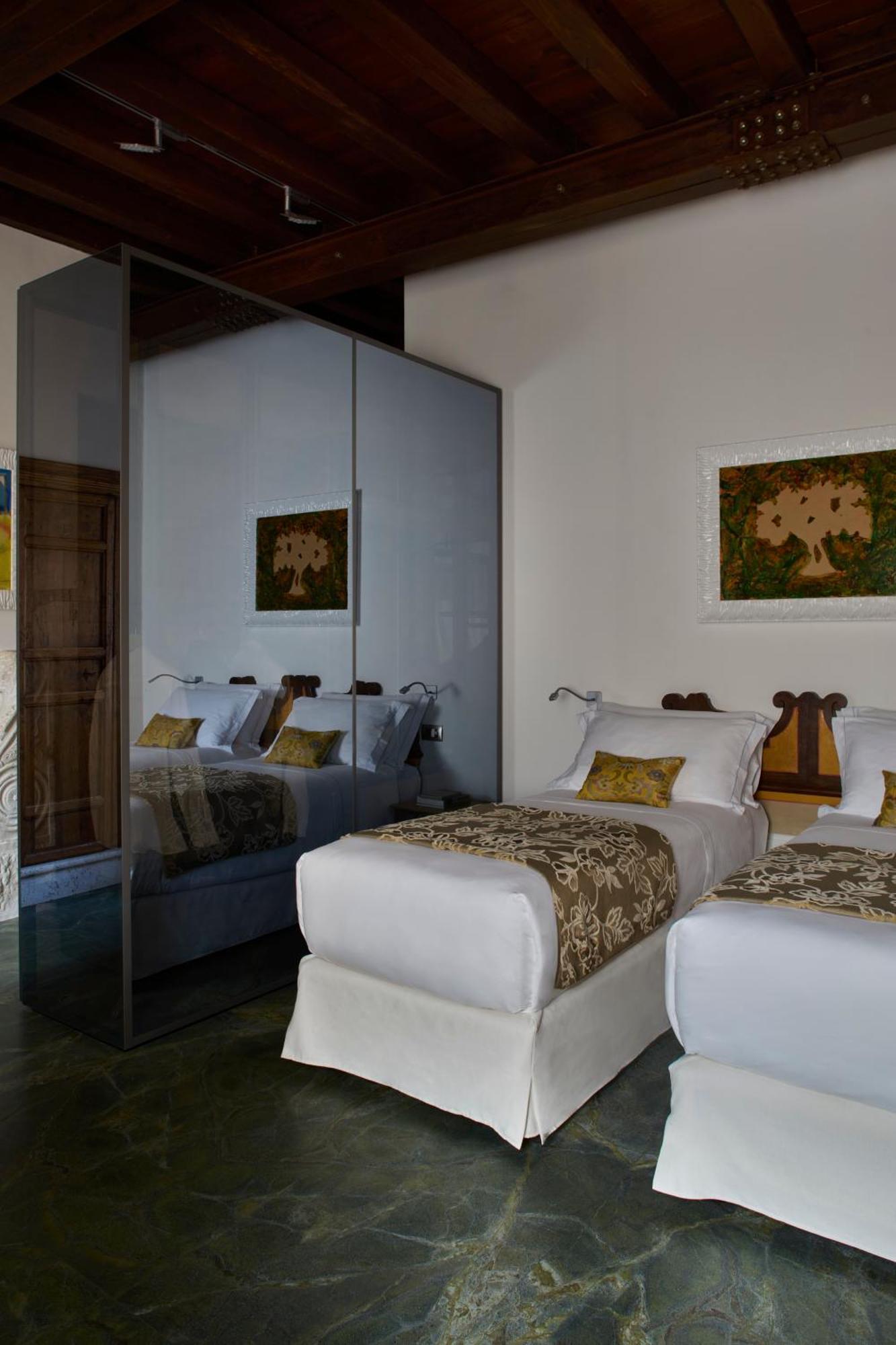 Palazzo Delle Pietre - Luxury Apartments โรม ภายนอก รูปภาพ