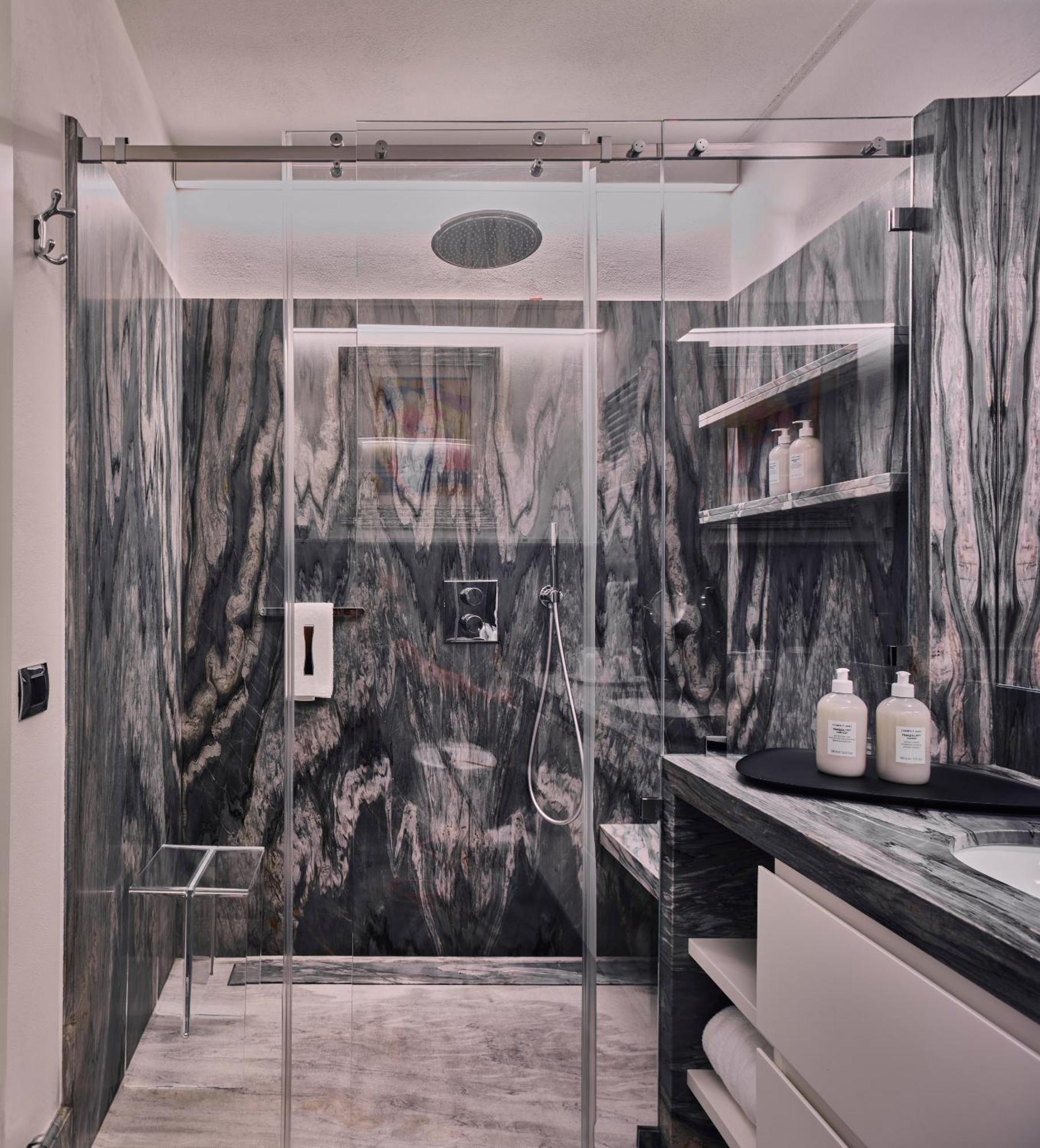 Palazzo Delle Pietre - Luxury Apartments โรม ภายนอก รูปภาพ